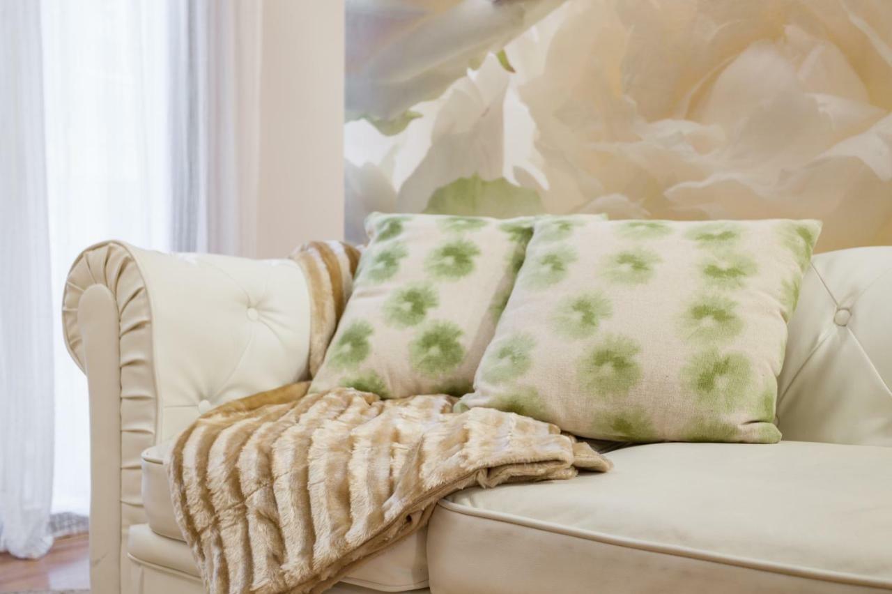 Art House Sagrada Familia Apartment Barcelona Bagian luar foto